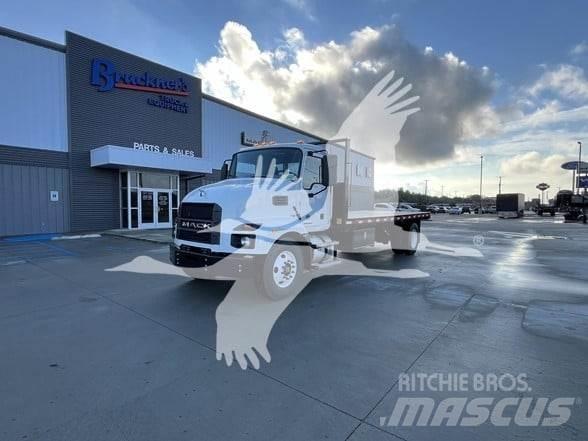 Mack MD6 Diger