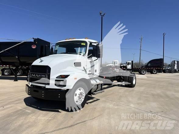 Mack MD6 Çekiciler