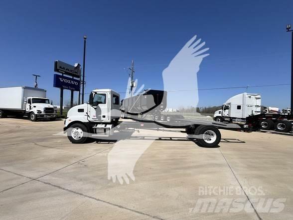 Mack MD6 Çekiciler