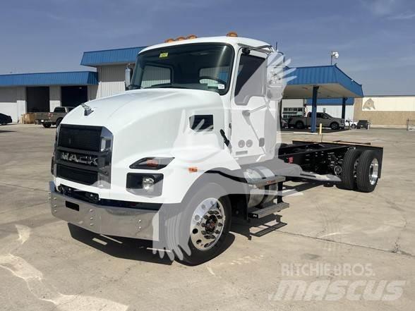 Mack MD6 Çekiciler