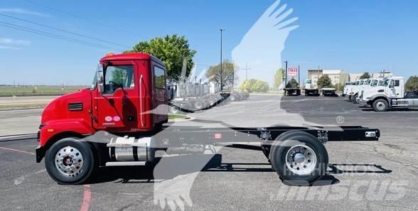 Mack MD6 Çekiciler