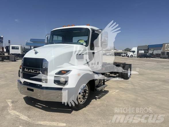 Mack MD6 Çekiciler