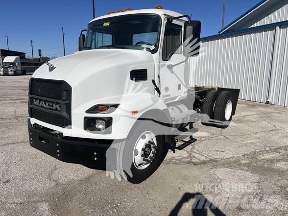 Mack MD6 Çekiciler