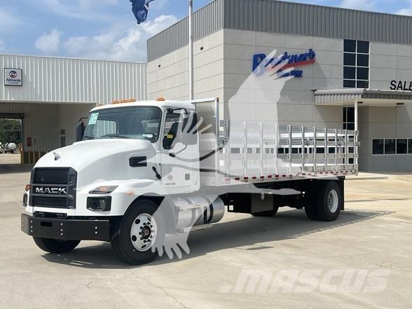Mack MD6 Diger