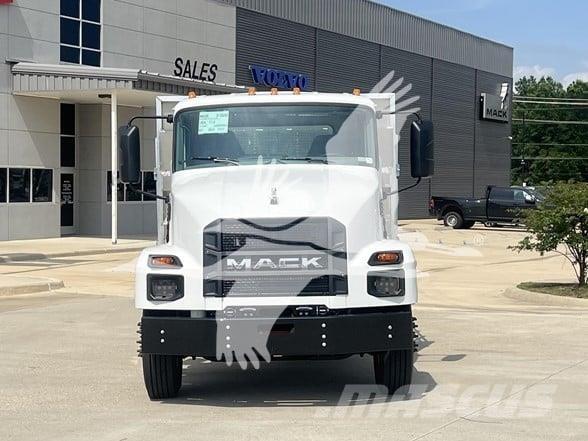 Mack MD6 Diger