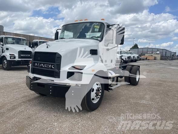 Mack MD6 Çekiciler