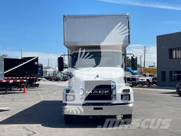 Mack MD6 Kapali kasa kamyonlar
