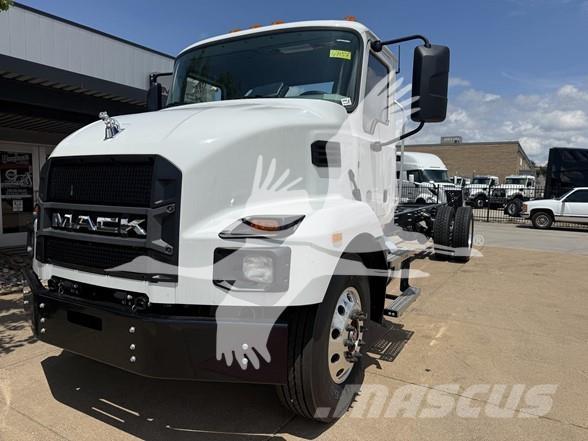 Mack MD6 Çekiciler