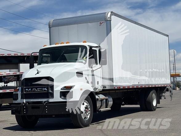 Mack MD6 Diger