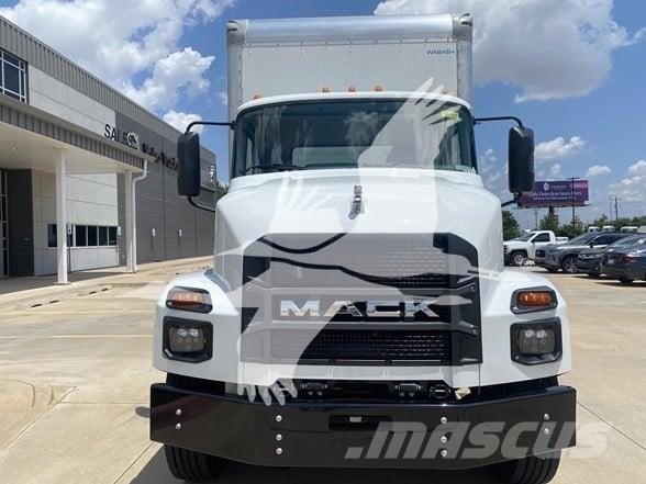 Mack MD6 Diger