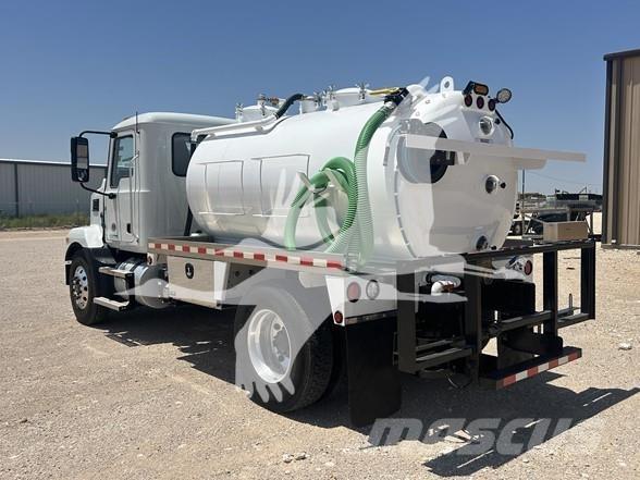 Mack MD6 Diger