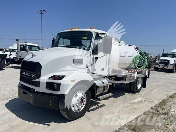Mack MD6 Diger