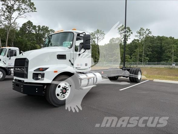 Mack MD6 Çekiciler