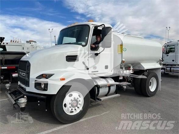 Mack MD7 Tankerli kamyonlar