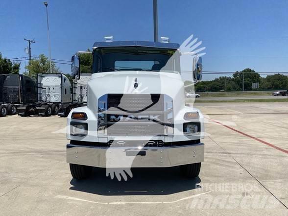 Mack MD7 Çekiciler