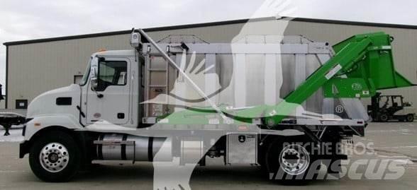 Mack MD7 Diger