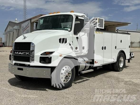 Mack MD7 Diger