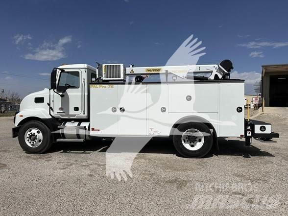 Mack MD7 Diger