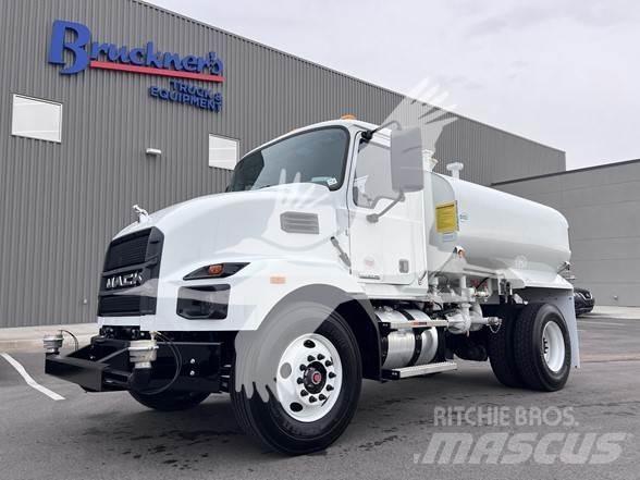 Mack MD7 Tankerli kamyonlar