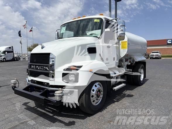 Mack MD7 Tankerli kamyonlar