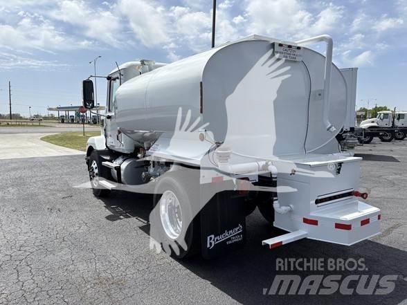 Mack MD7 Tankerli kamyonlar