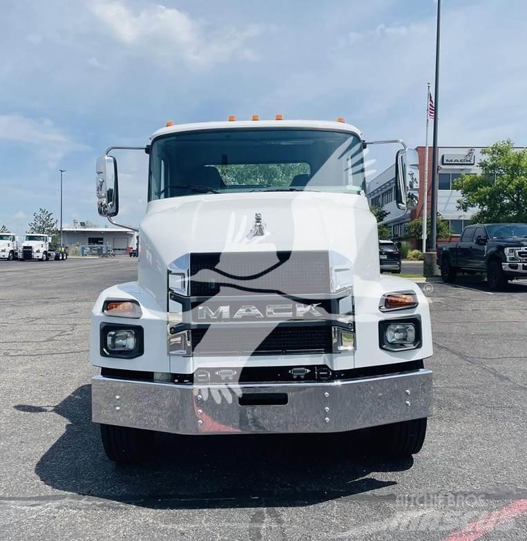 Mack MD7 Çekiciler