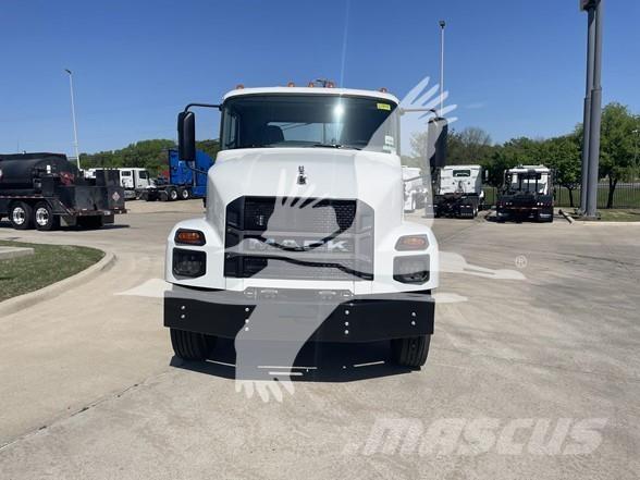 Mack MD7 Çekiciler
