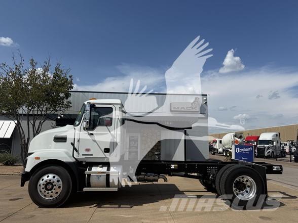 Mack MD7 Çekiciler