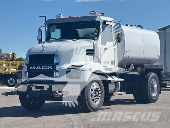 Mack MD7 Tankerli kamyonlar