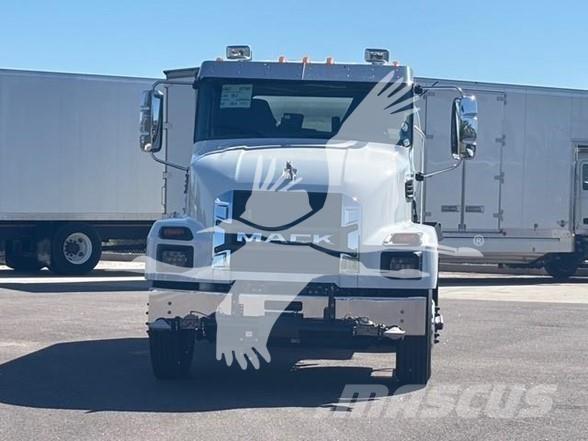 Mack MD7 Tankerli kamyonlar