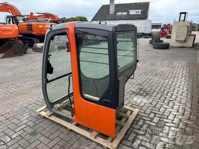Hitachi ZX 70 Paletli ekskavatörler