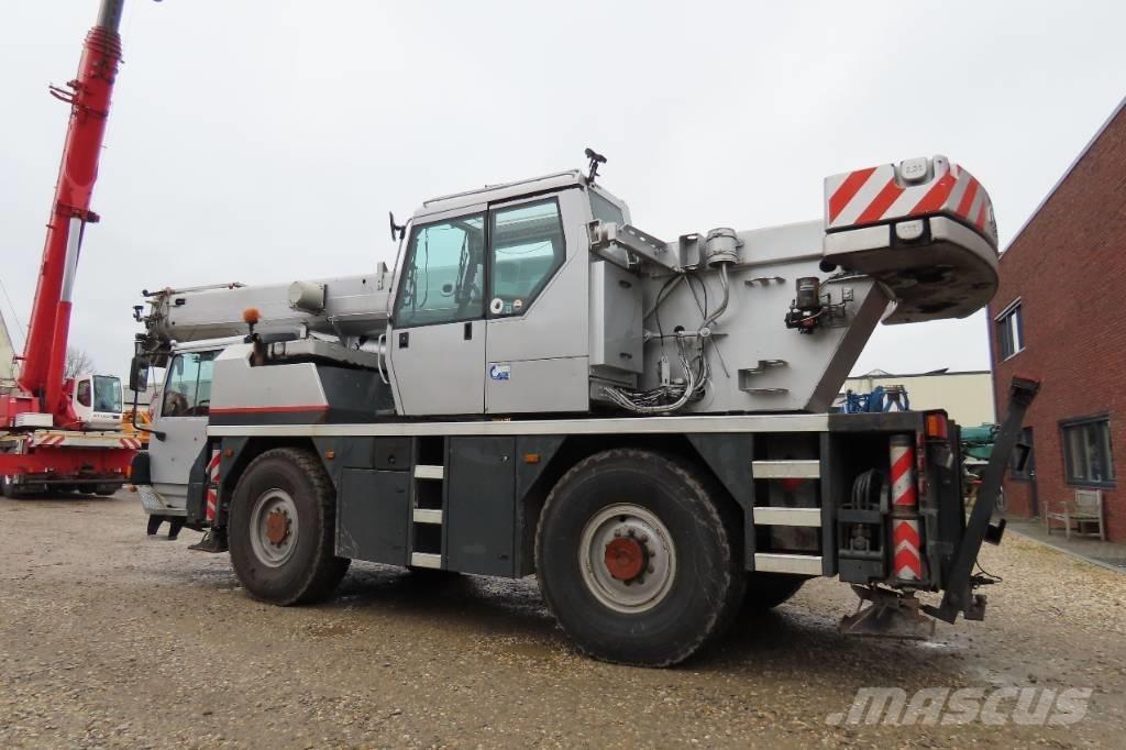 Liebherr LTM 1030/2 Yol-Arazi Tipi Vinçler (AT)