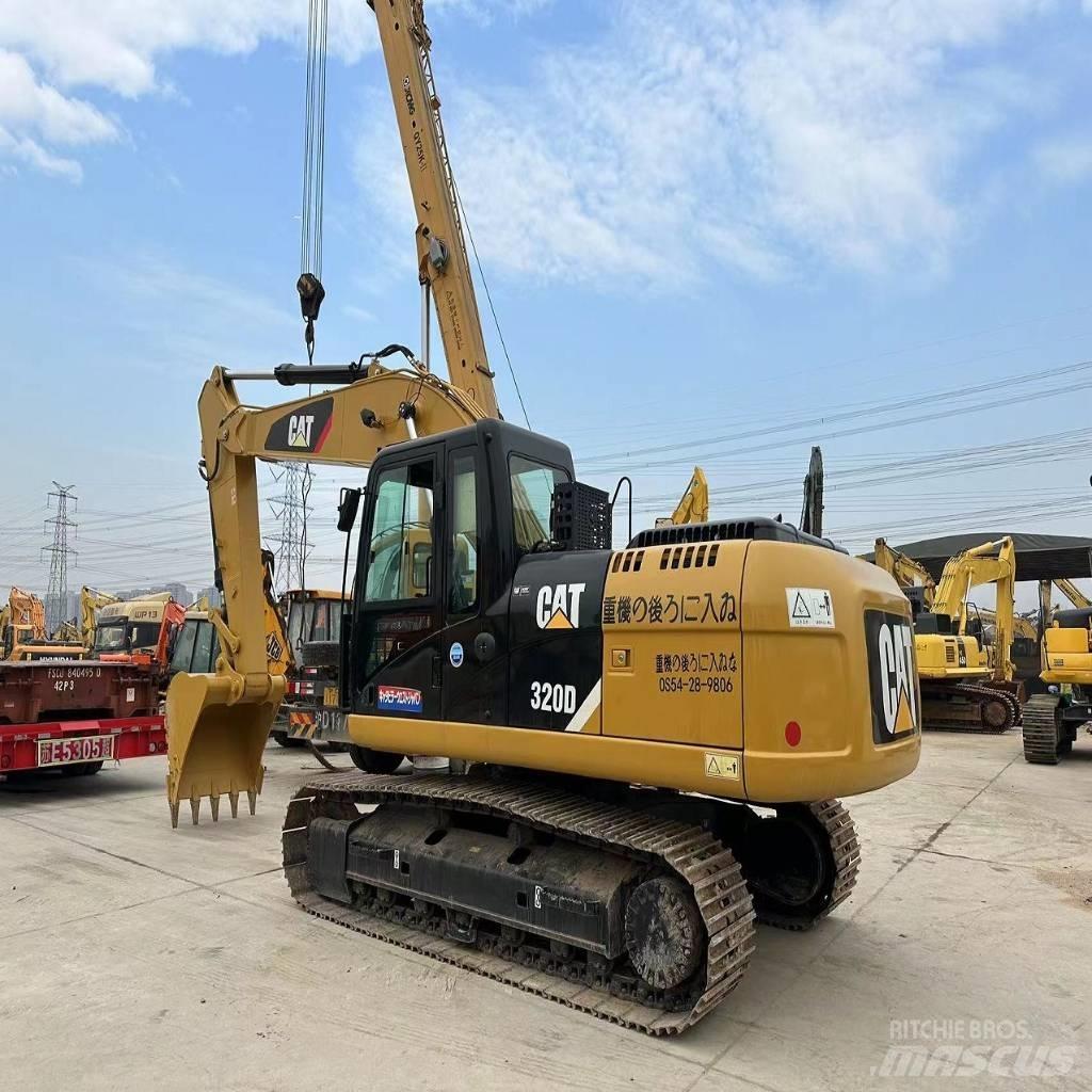 CAT 320 D Paletli ekskavatörler