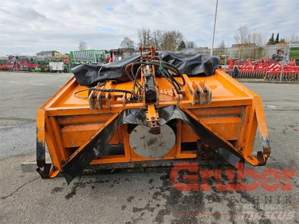 Hydrac T 1.700 R Diger yol bakim makinalari