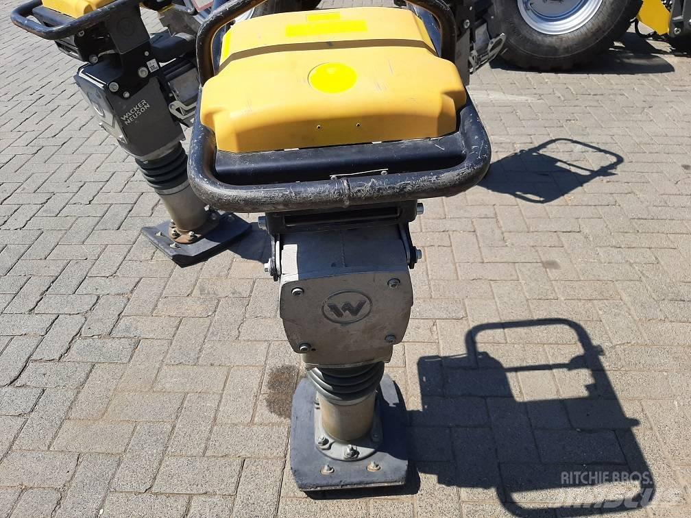 Wacker Neuson AS60e Sıkıştırma tokmakları