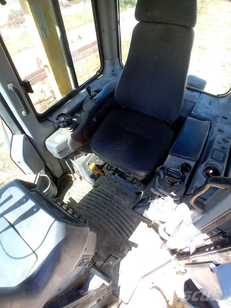 Komatsu D 61 EX-15 Paletli dozerler