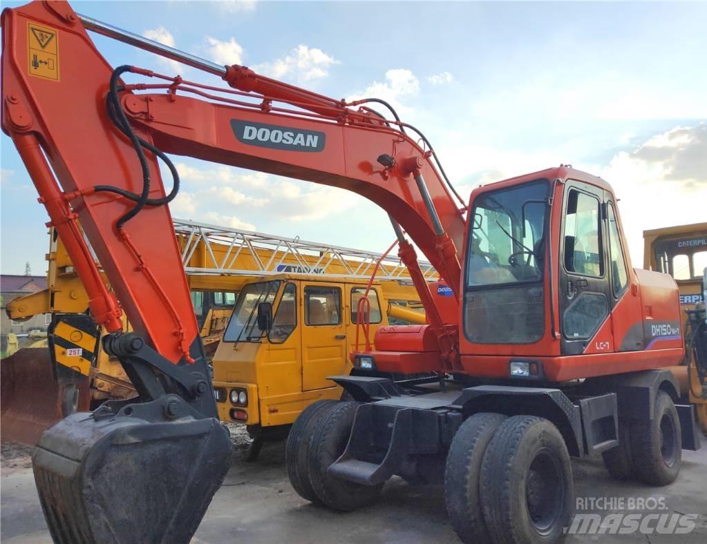 Doosan DH150W Lastik tekerli ekskavatörler