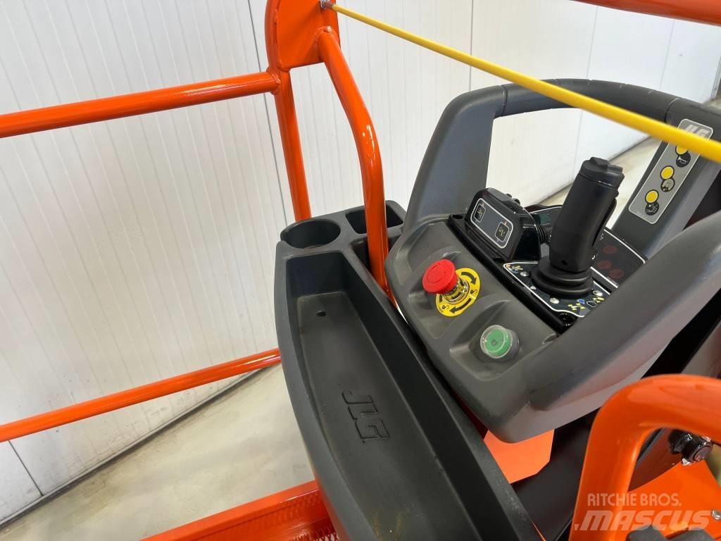 JLG Toucan 10E-L Körüklü personel platformları