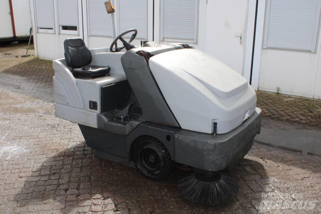 Nilfisk SR1601 Cadde süpürücüler