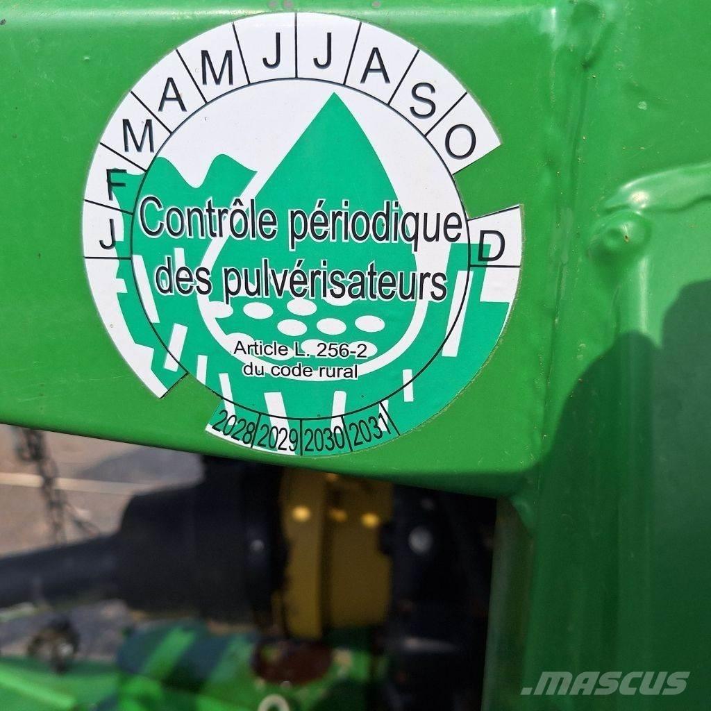 John Deere 732 Çekilir pülverizatörler
