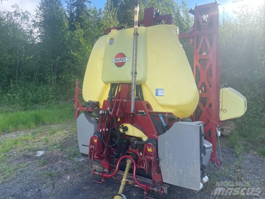 Hardi Mega 12 Monte edilebilir pülverizatörler