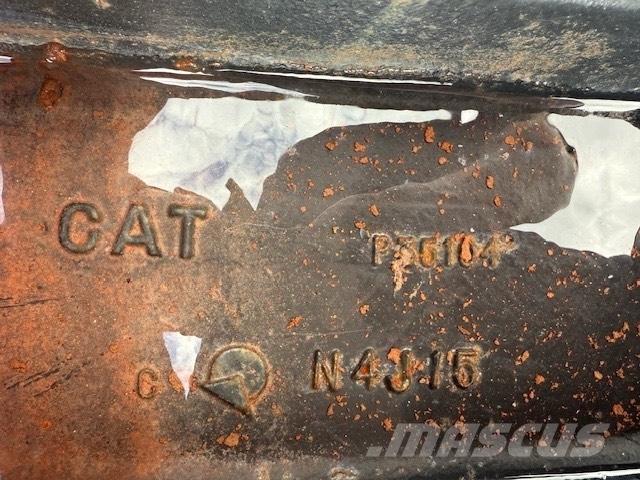 CAT 6020 NEW IDLER Paletler