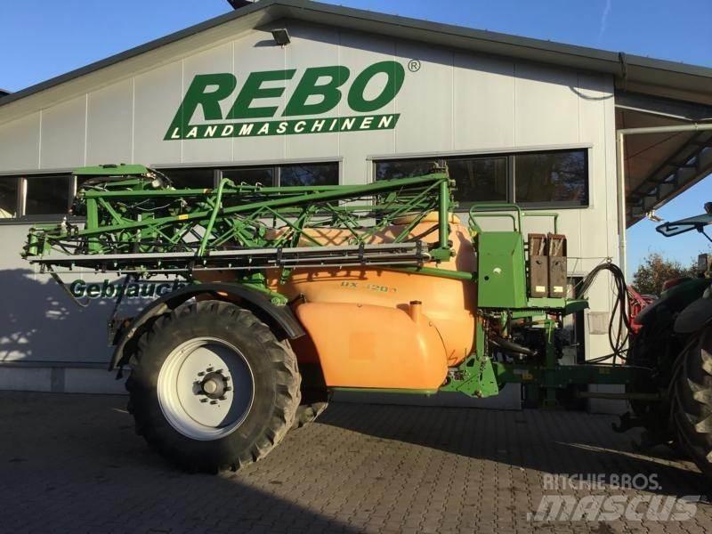 Amazone UX 4200 Çekilir pülverizatörler