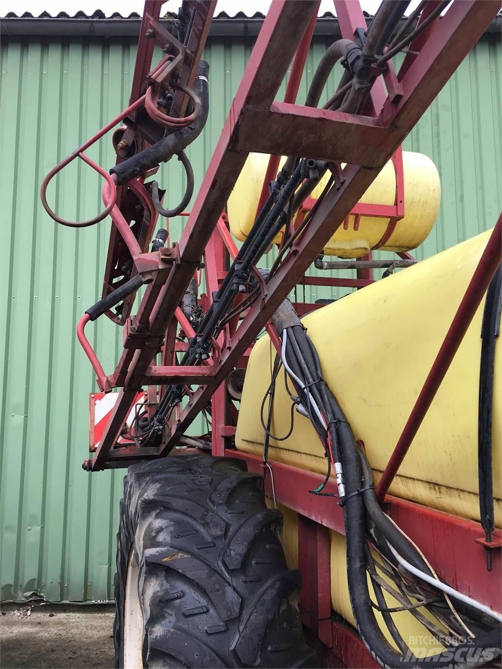 Hardi 3500 Çekilir pülverizatörler