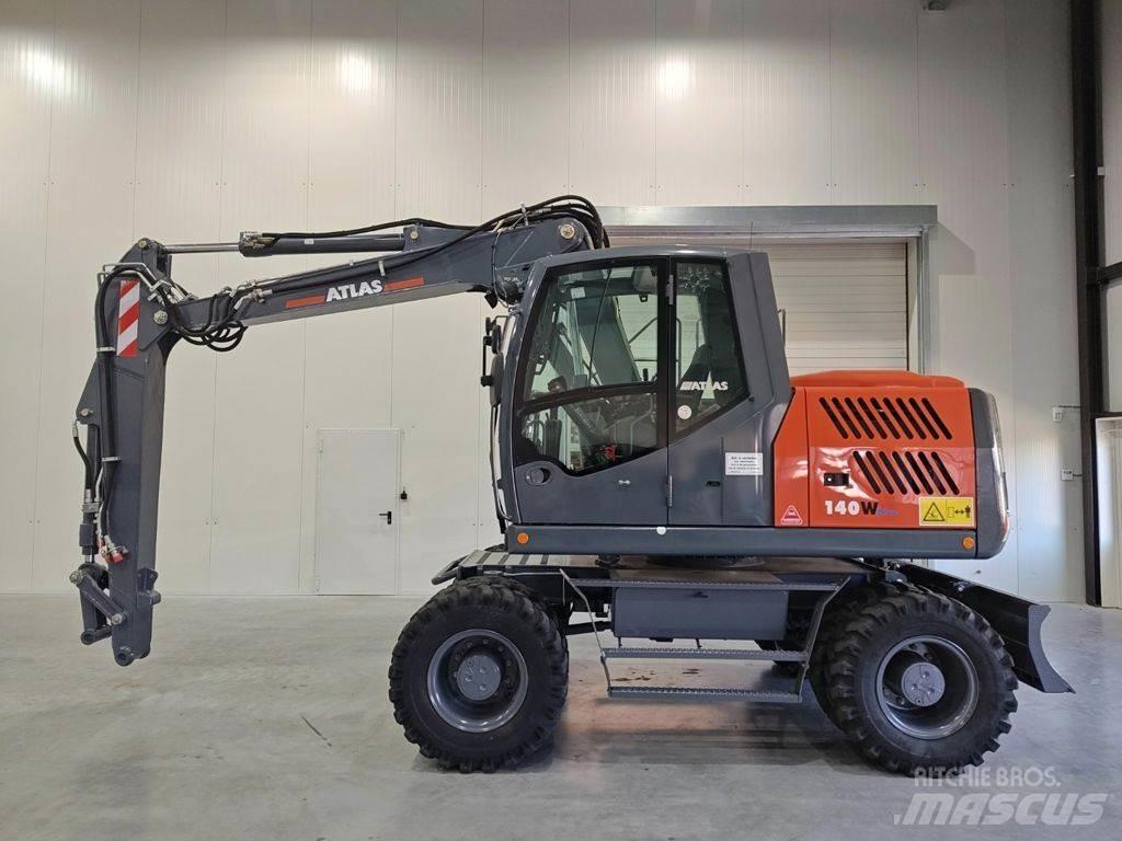 Atlas 140W Lastik tekerli ekskavatörler