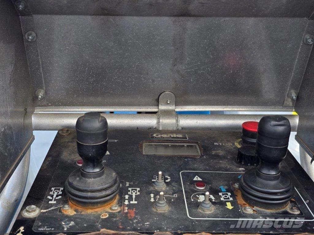 Genie Z 33/18 Körüklü personel platformları