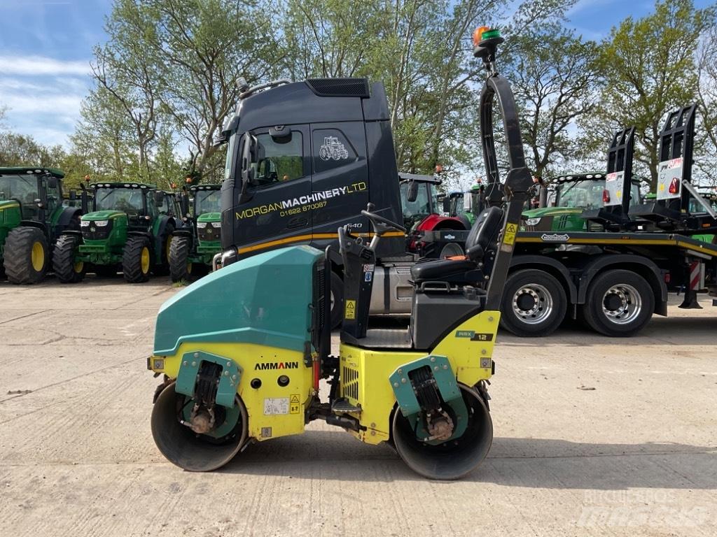 Ammann ARX 12 Çift tamburlu silindirler