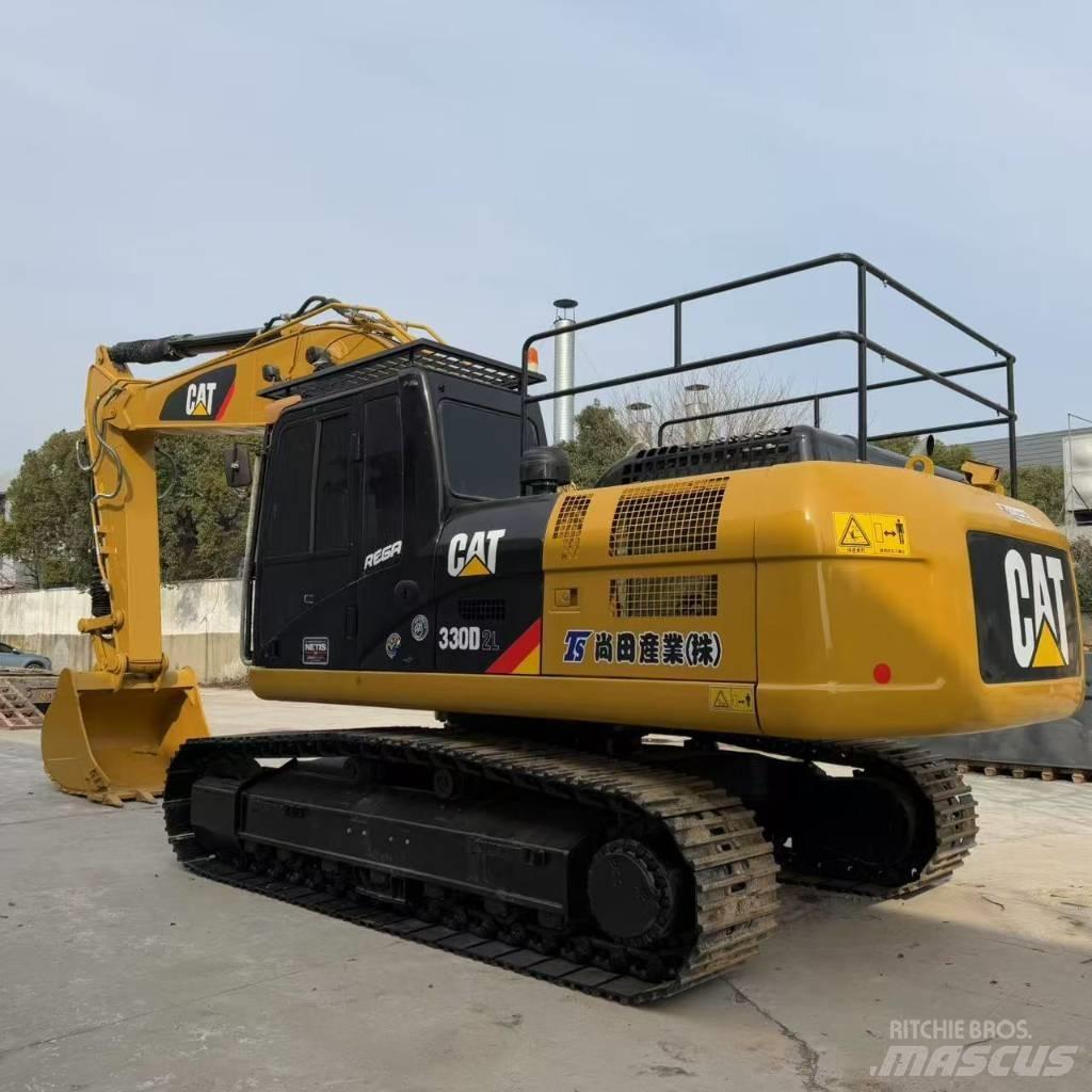 CAT 330d2 Paletli ekskavatörler