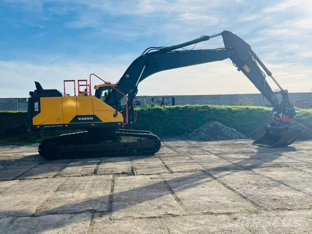 Volvo EC 250 EL Paletli ekskavatörler