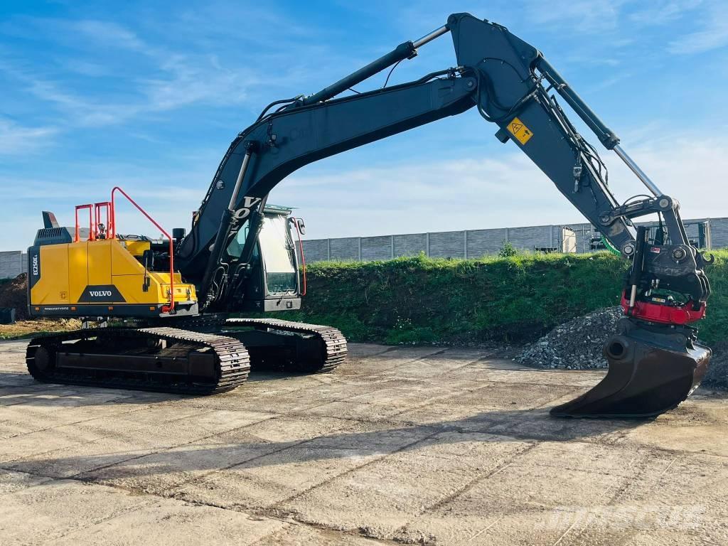 Volvo EC 250 EL Paletli ekskavatörler